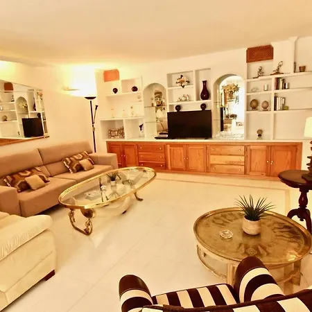On The Promenade Apartment *