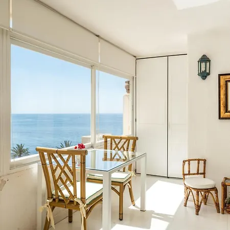 Apartment On The Promenade Marbella